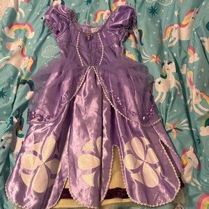 Sophia the First Disney Princess dress. Size 7/8. Full skirt, sparkles, lovely